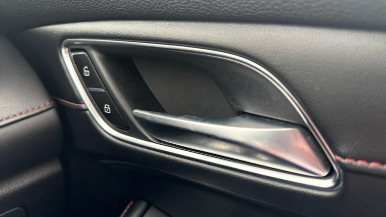 MG Hs 1.5 T-GDI Excite 5dr Petrol Hatchback